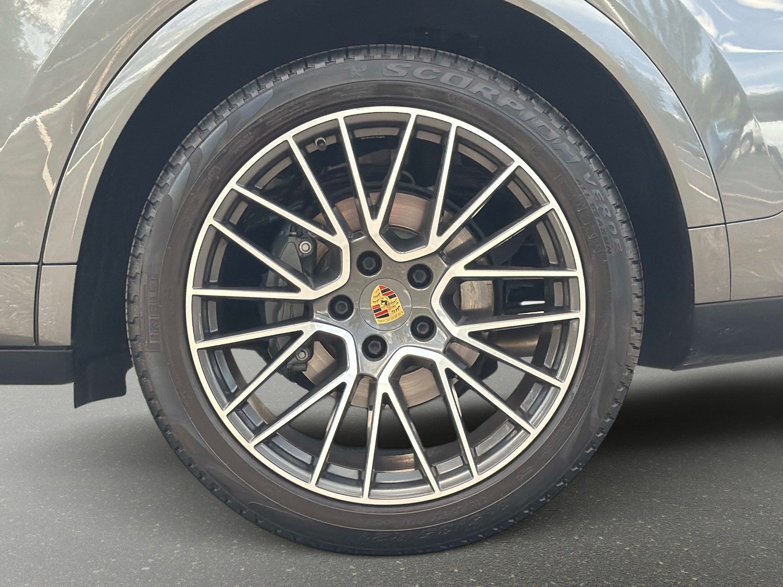 Used 2019 Porsche Cayenne S AWD/4WD image 13