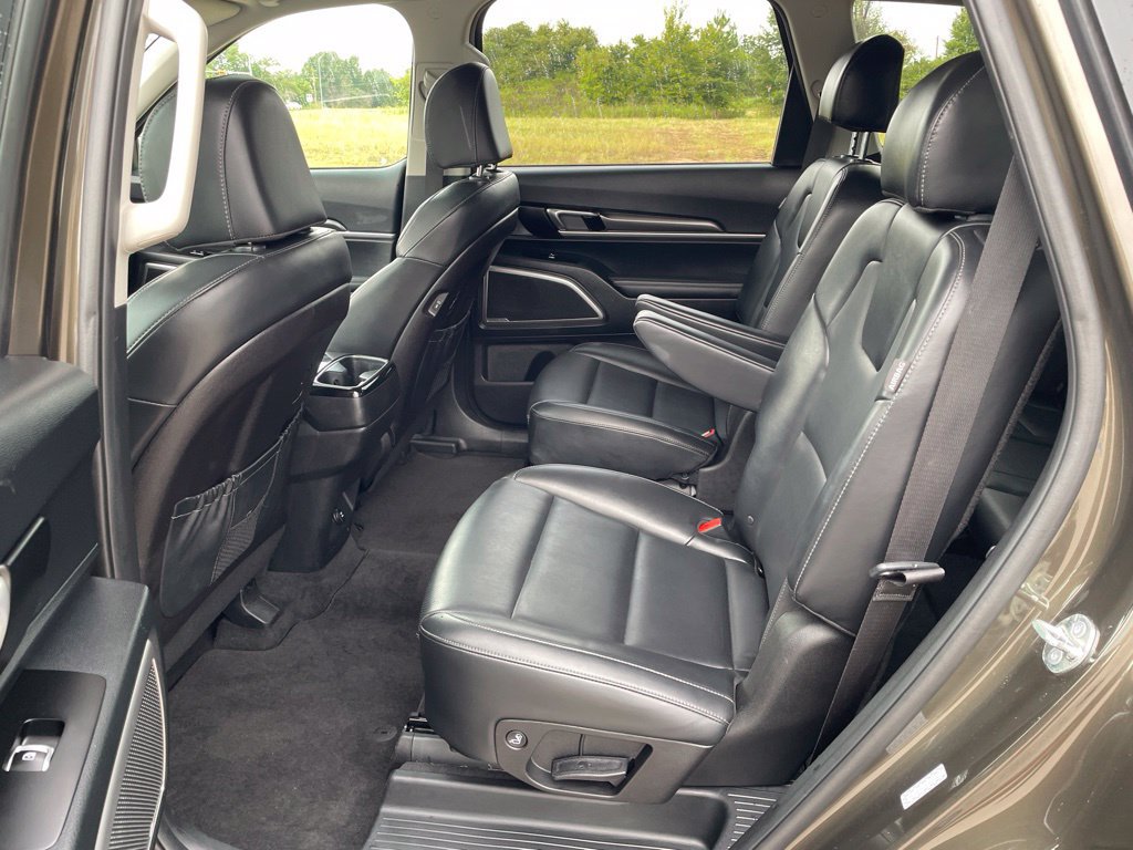 Used 2025 Kia Telluride S AWD/4WD image 37