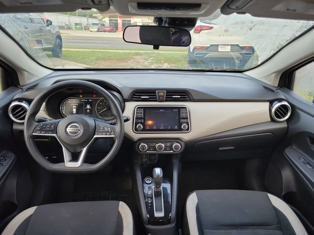 Used 2021 Nissan Versa SV image 25
