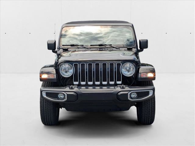 Used 2018 Jeep Wrangler Unlimited Sahara image 2