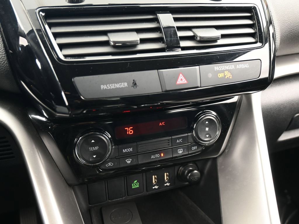 Used 2023 Mitsubishi Eclipse Cross LE image 18