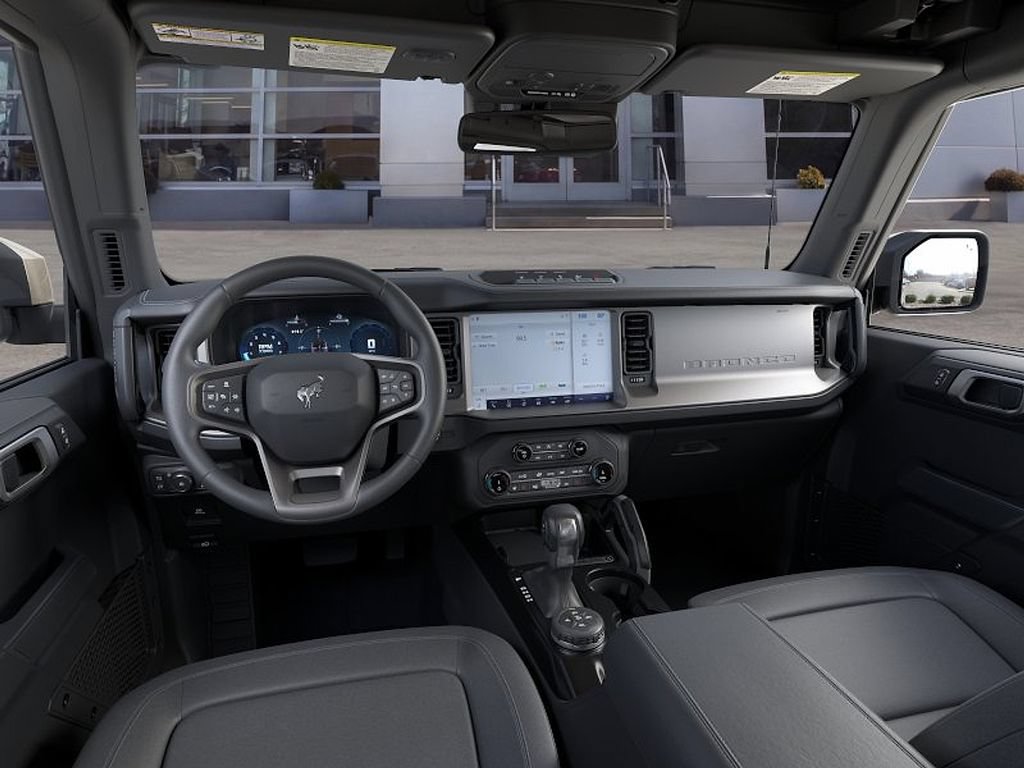 New 2026 Ford Bronco Outer Banks w/ Sasquatch Package AWD/4WD image 9