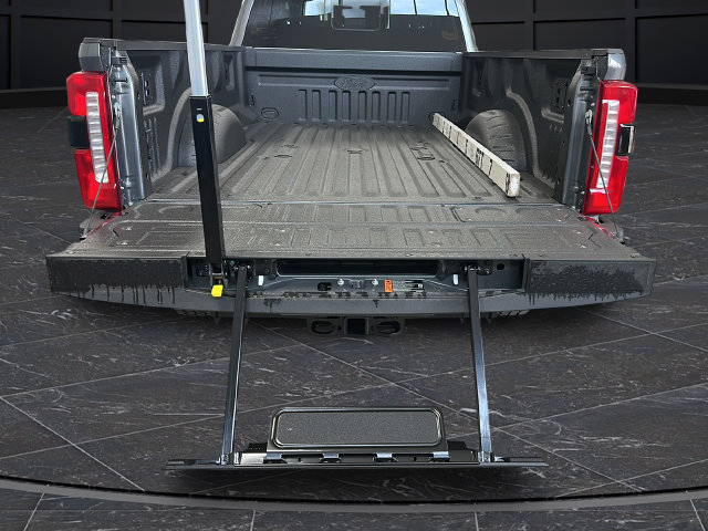 New 2026 Ford F350 XLT w/ XLT Premium Package AWD/4WD image 24