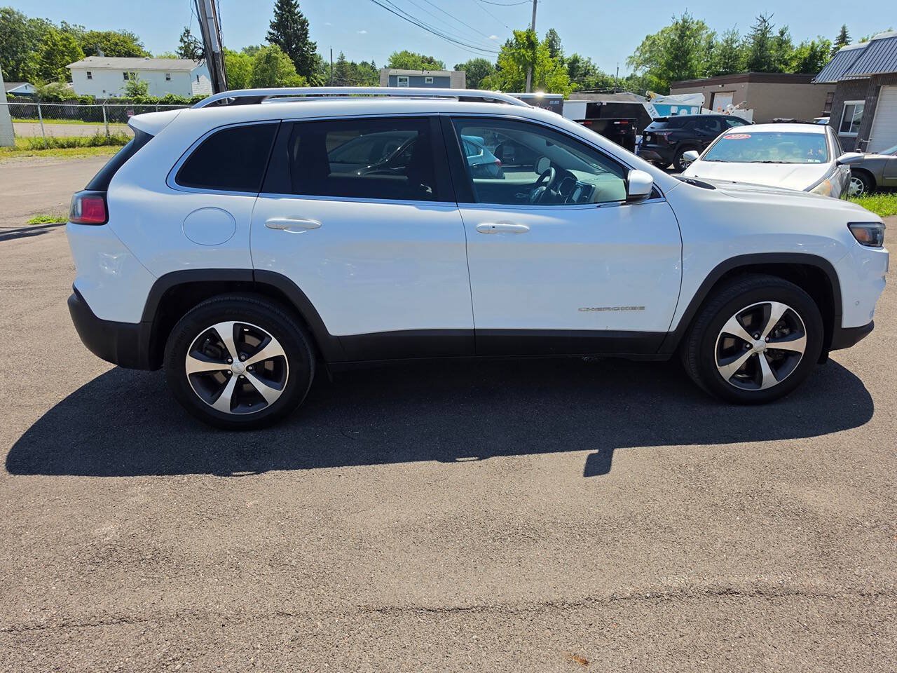 Used 2021 Jeep Cherokee Limited AWD/4WD image 1