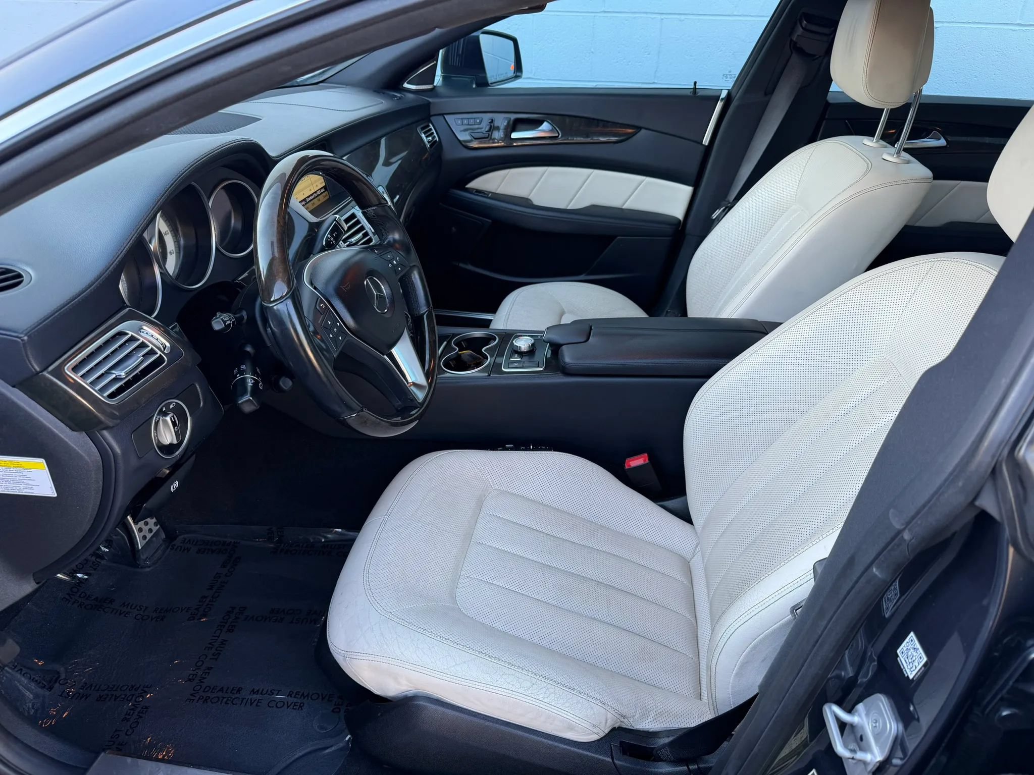 Used 2012 Mercedes-Benz CLS 550 image 10