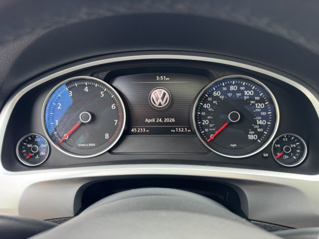 Used 2016 Volkswagen Touareg Sport AWD/4WD image 19