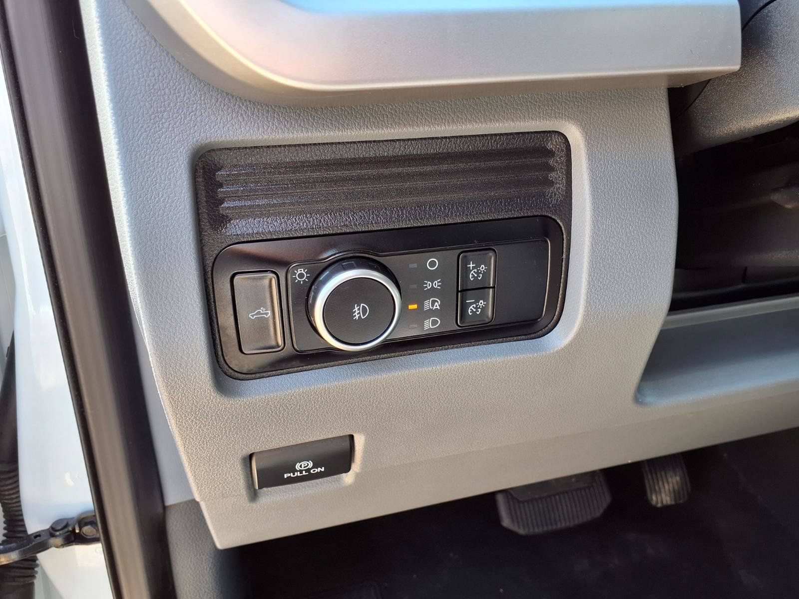Used 2025 Ford F250 XLT AWD/4WD image 22