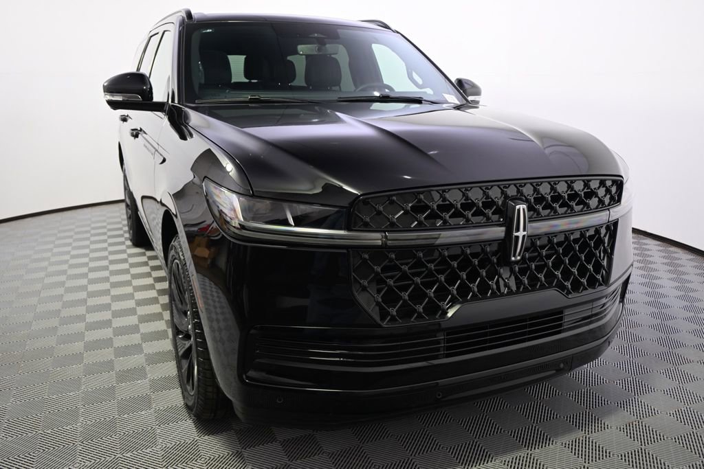 New 2026 Lincoln Navigator Reserve image 9