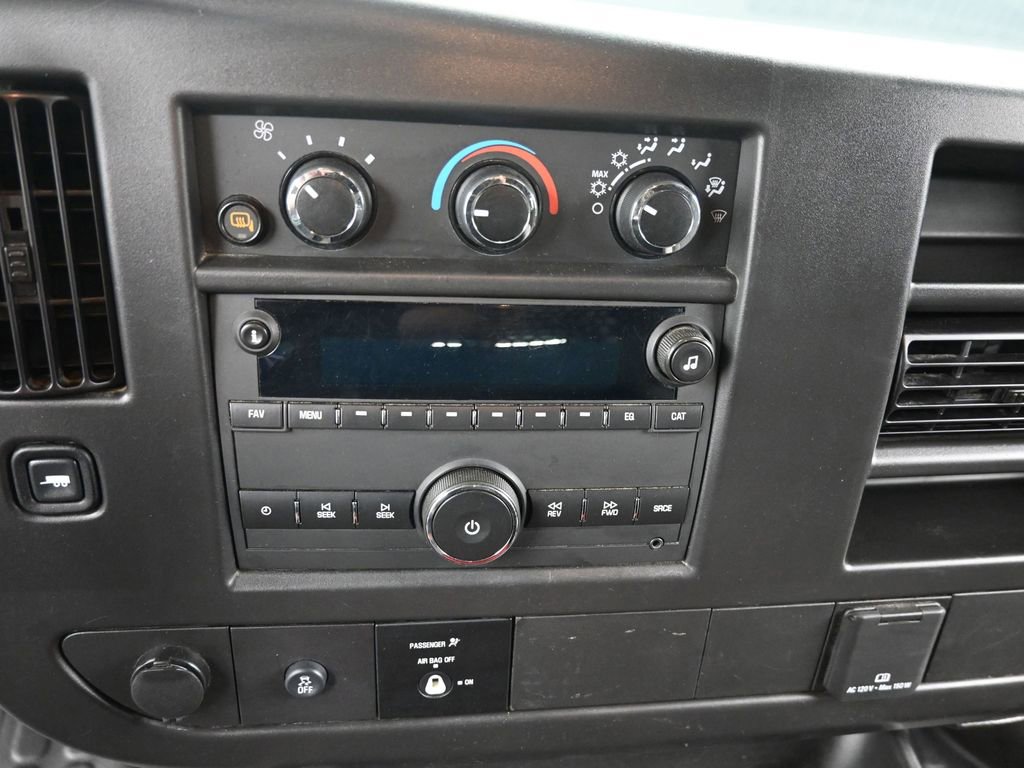 Used 2024 GMC Savana 2500 w/ Driver Convenience Package image 11