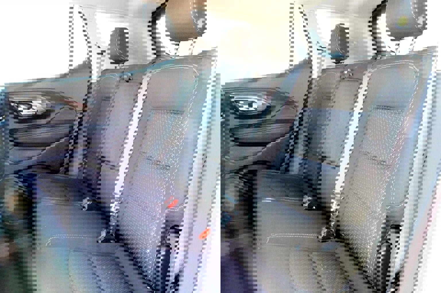 Used 2022 GMC Terrain SLE w/ Driver Convenience Package image 26