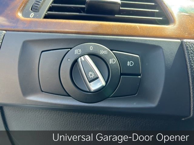Used 2010 BMW 328i xDrive Sedan AWD/4WD image 10