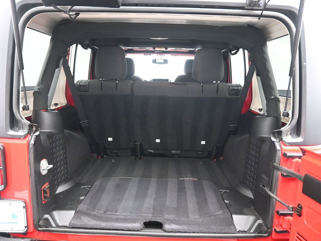 Used 2017 Jeep Wrangler Unlimited Willys image 34