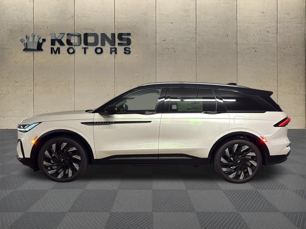 New 2026 Lincoln Nautilus Reserve AWD/4WD image 2