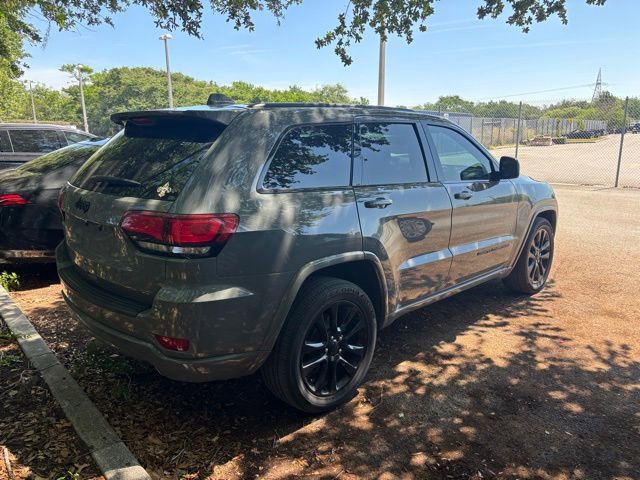 Used 2019 Jeep Grand Cherokee Altitude RWD image 8