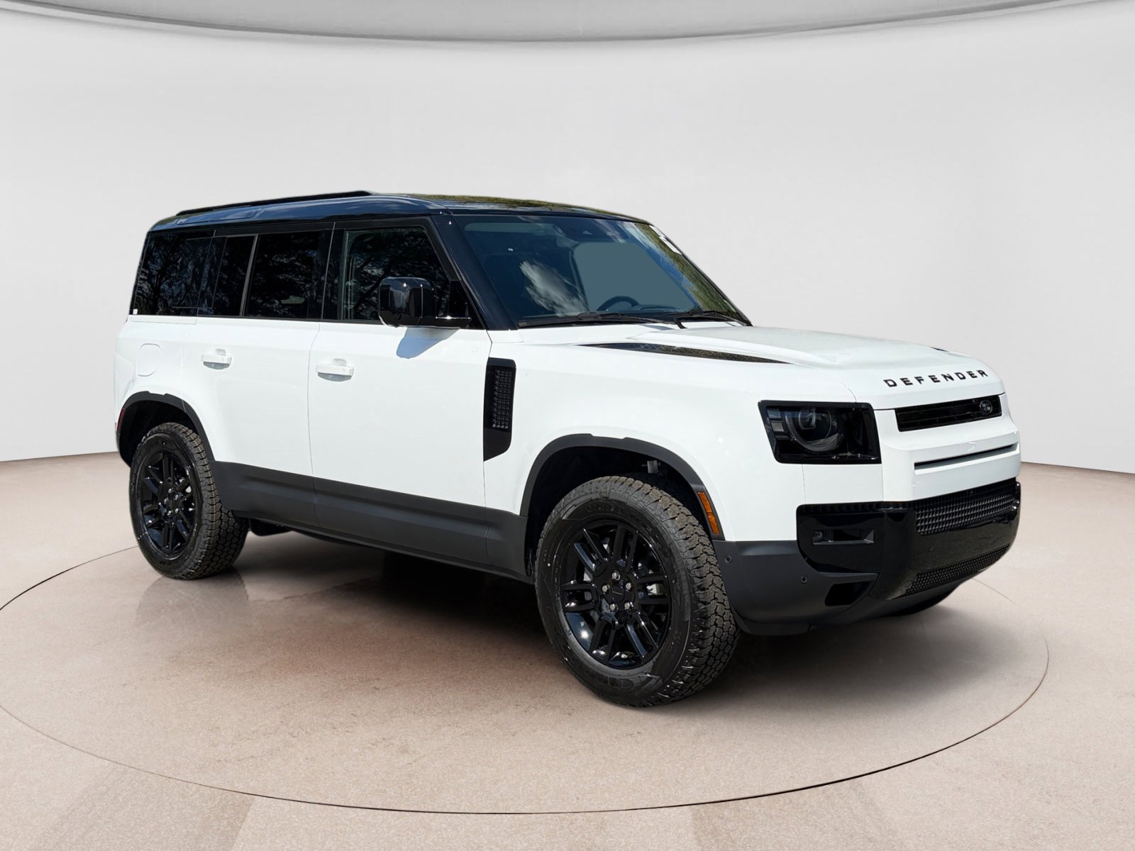 New 2026 Land Rover Defender 110 S AWD/4WD image 7