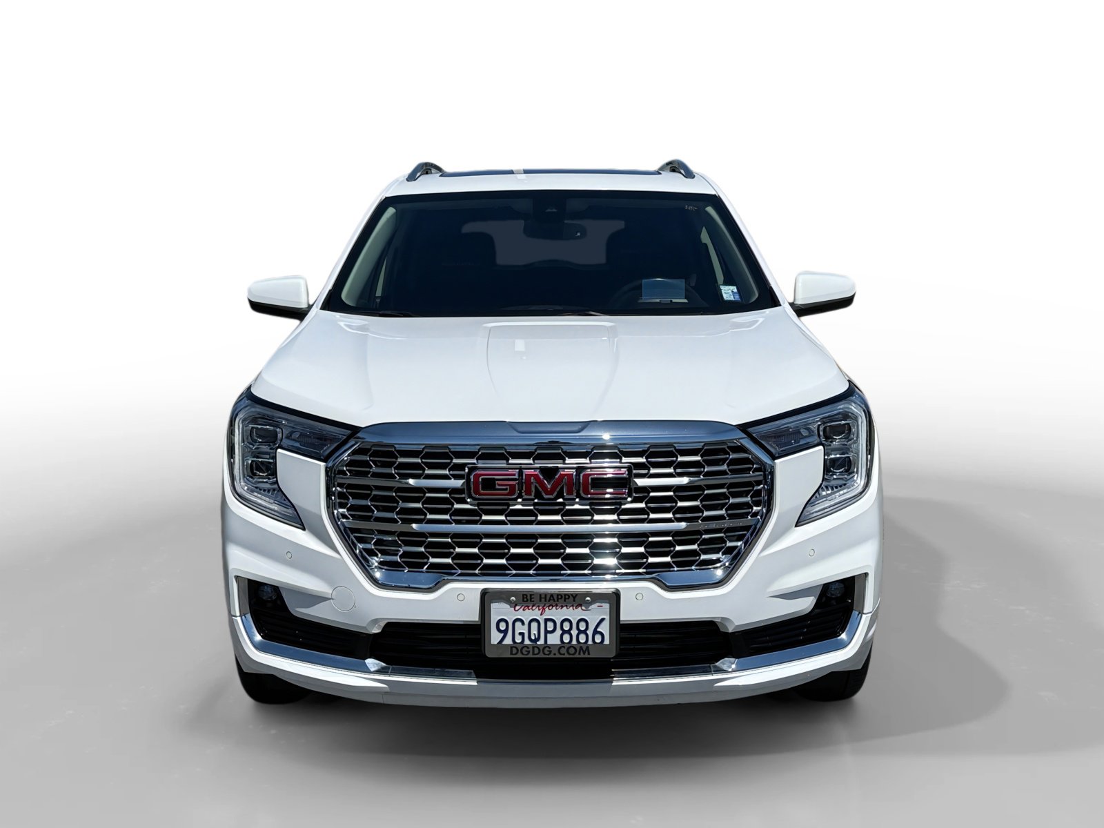 Used 2022 GMC Terrain Denali w/ LPO, 'HIT The Road' Package AWD/4WD image 8