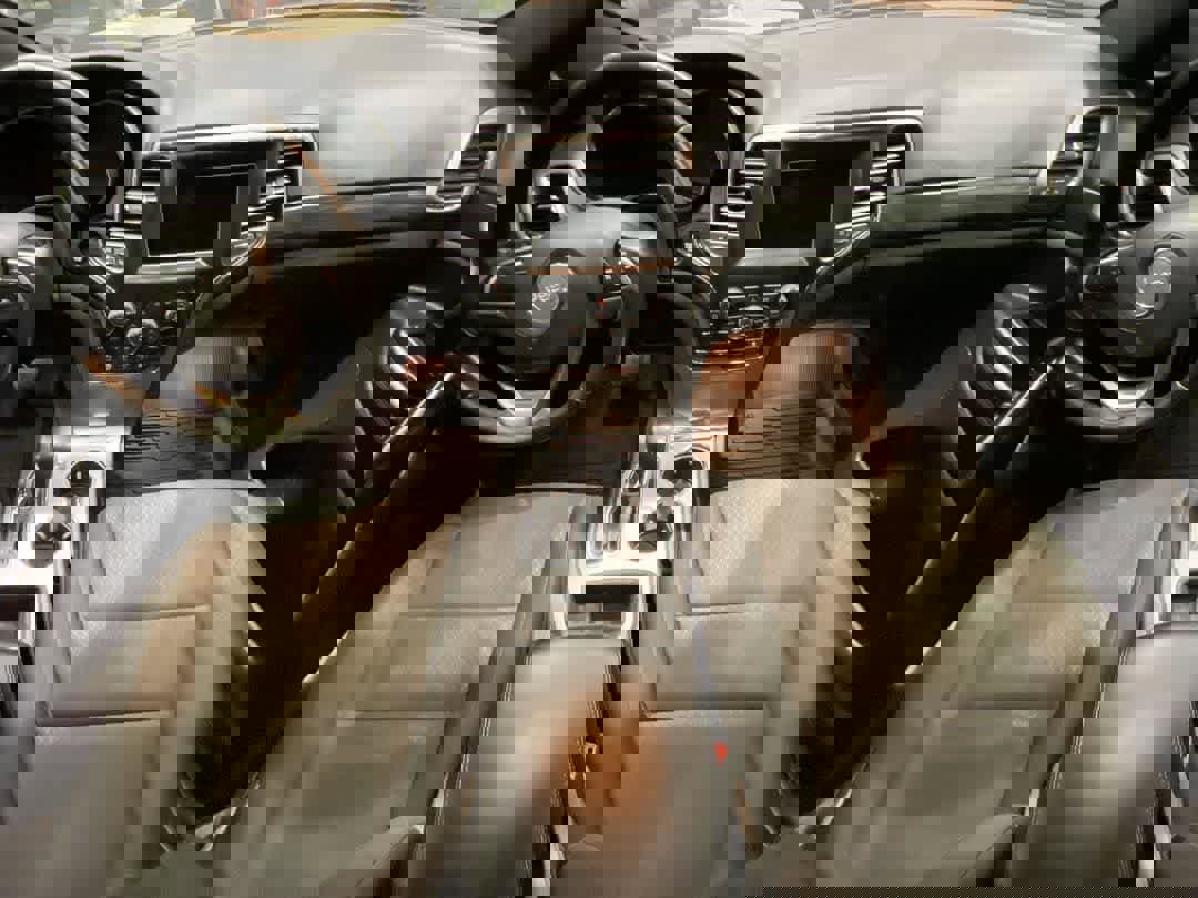 Used 2020 Jeep Grand Cherokee Laredo image 22