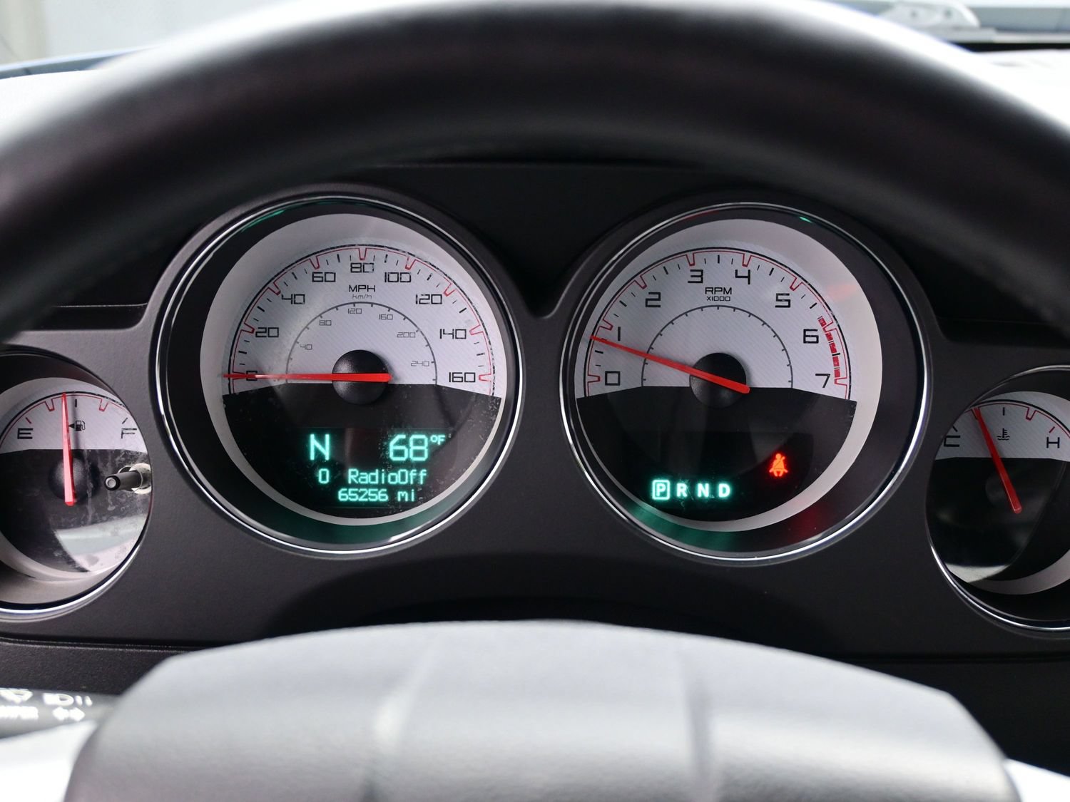 Used 2014 Dodge Challenger R/T RWD image 24