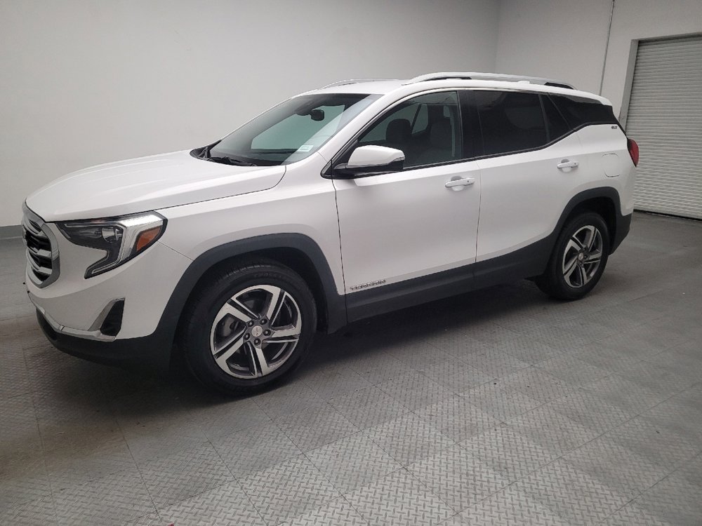 Used 2020 GMC Terrain SLT image 2