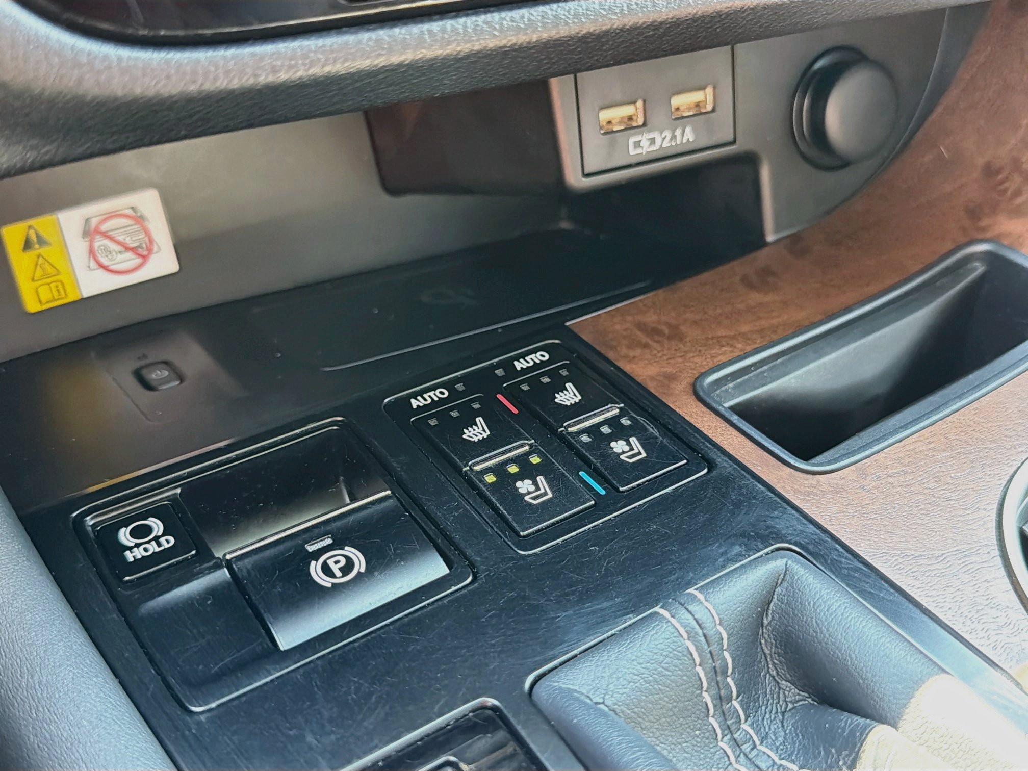 Used 2021 Lexus RX 350L Premium w/ Premium Package AWD/4WD image 21