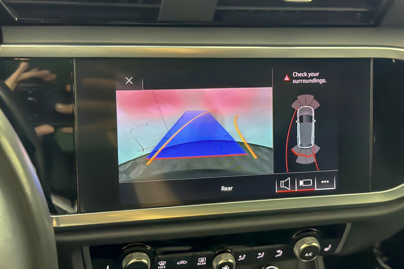 Used 2021 Audi Q3 2.0T Premium w/ Convenience Package image 18