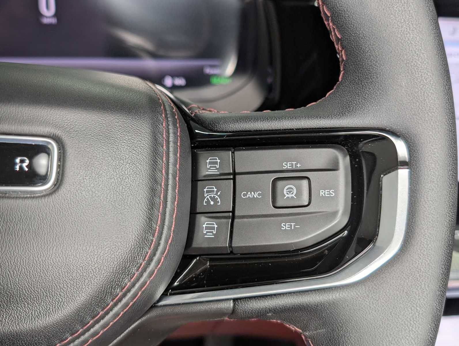 Used 2025 Jeep Wagoneer S Launch Edition AWD/4WD image 31