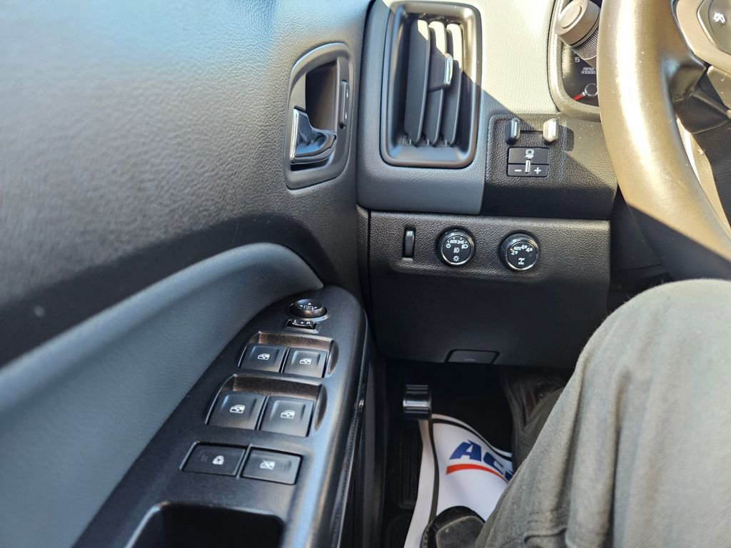 Used 2018 Chevrolet Colorado Z71 image 13