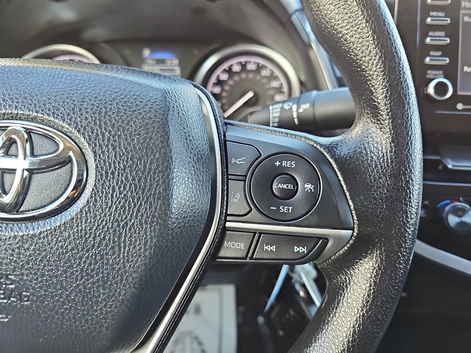 Used 2024 Toyota Camry LE FWD image 19