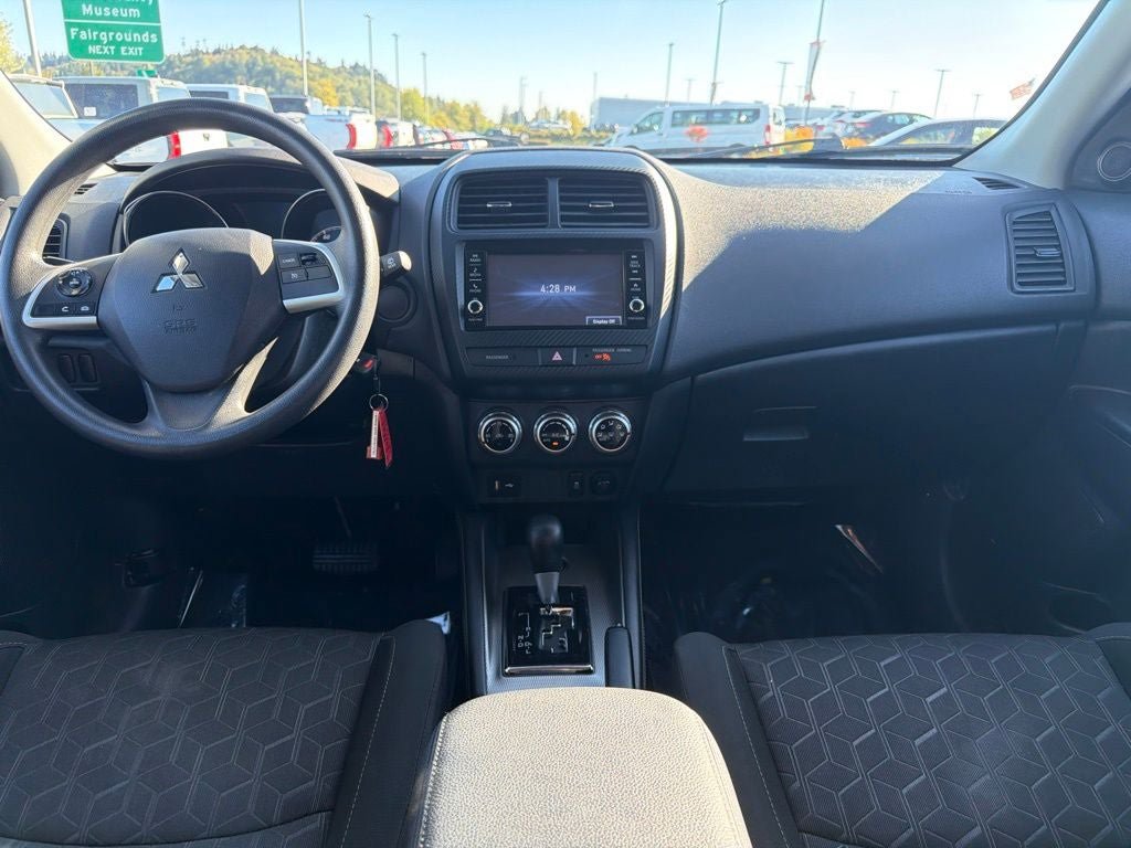 Used 2024 Mitsubishi Outlander Sport ES AWD/4WD image 20