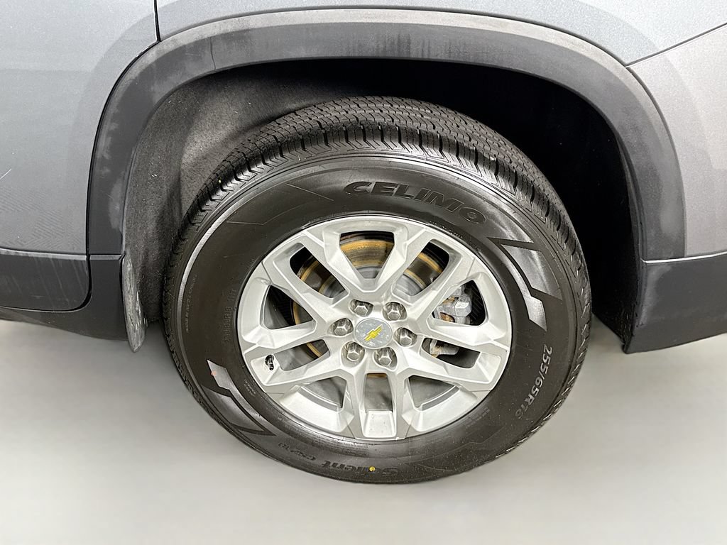 Used 2018 Chevrolet Traverse LS FWD image 33