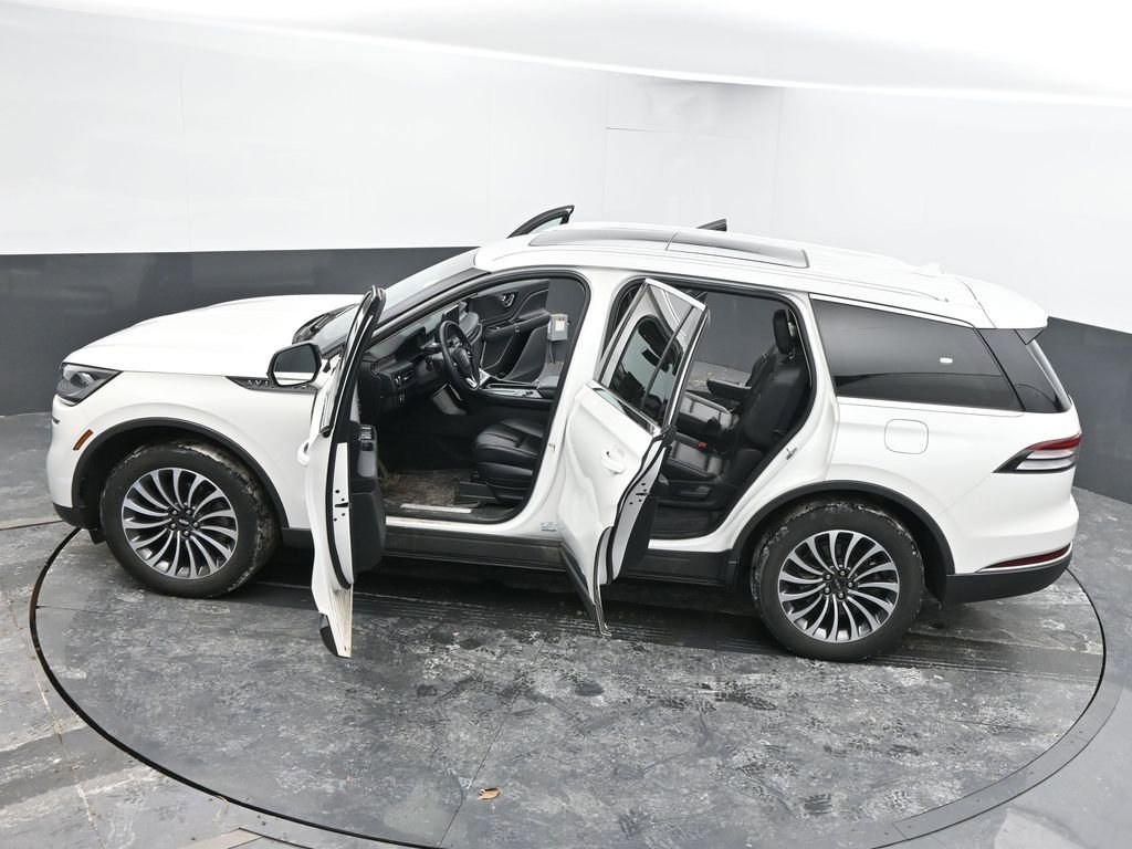 Used 2023 Lincoln Aviator AWD w/ Premium Package image 65