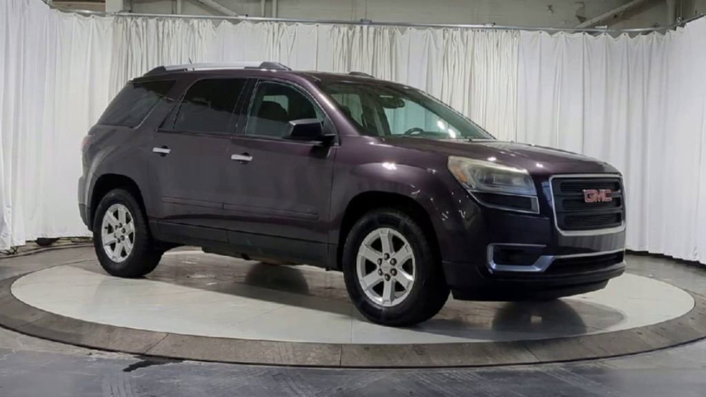Used 2015 GMC Acadia SLE image 3