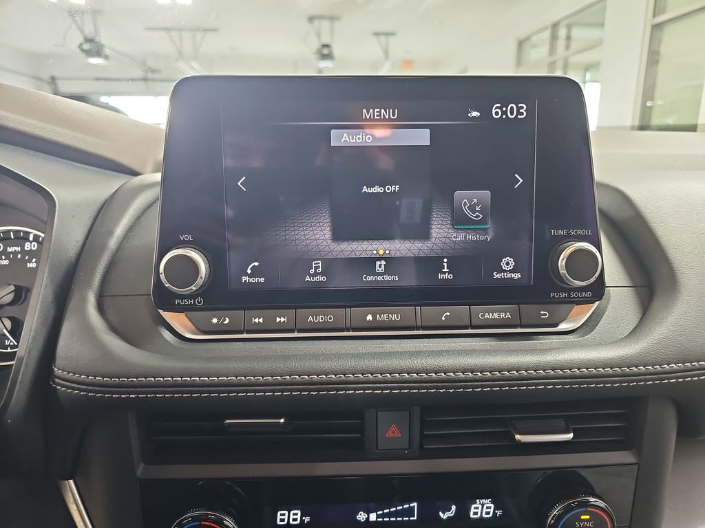 Used 2023 Nissan Rogue SV image 26