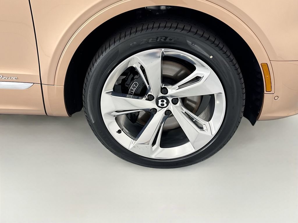 New 2026 Bentley Bentayga AWD/4WD image 31