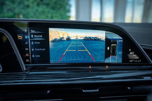 Used 2021 Cadillac Escalade Sport w/ Driver Assist Tech Package image 30