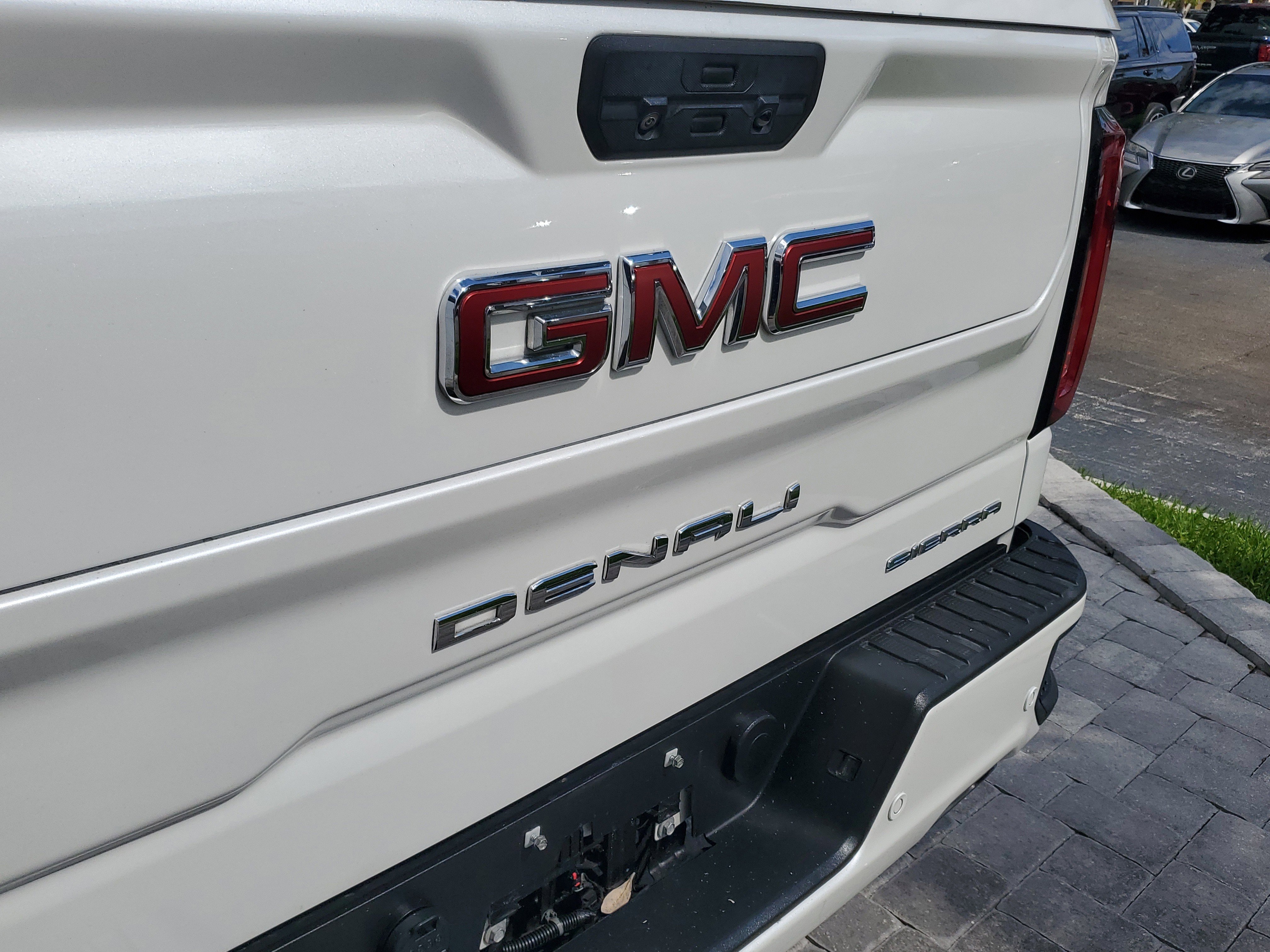 Used 2021 GMC Sierra 1500 Denali image 8
