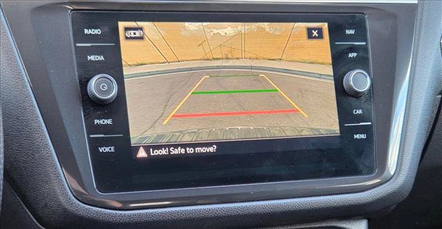 Used 2022 Volkswagen Tiguan SEL R-Line image 12