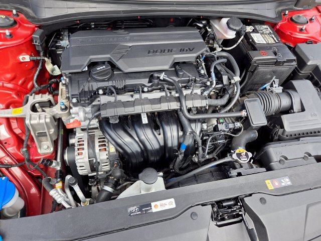 Used 2023 Hyundai Elantra Limited FWD image 18