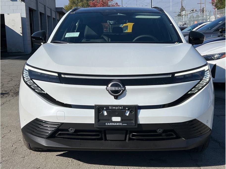 New 2026 Nissan Leaf Platinum+ w/ Cargo Package (Platinum+) image 2