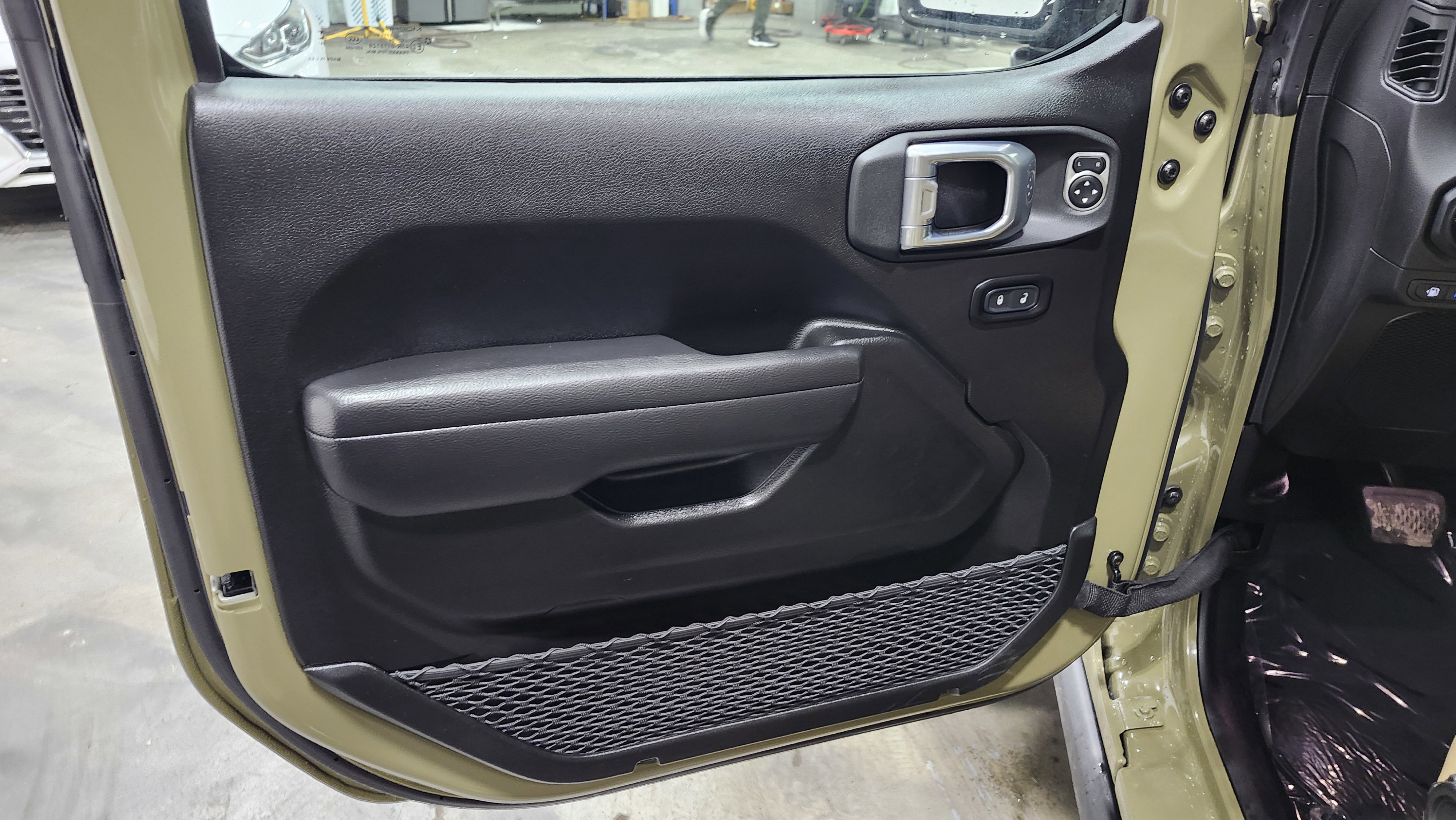 Used 2025 Jeep Wrangler Unlimited Sport S 4xe image 23