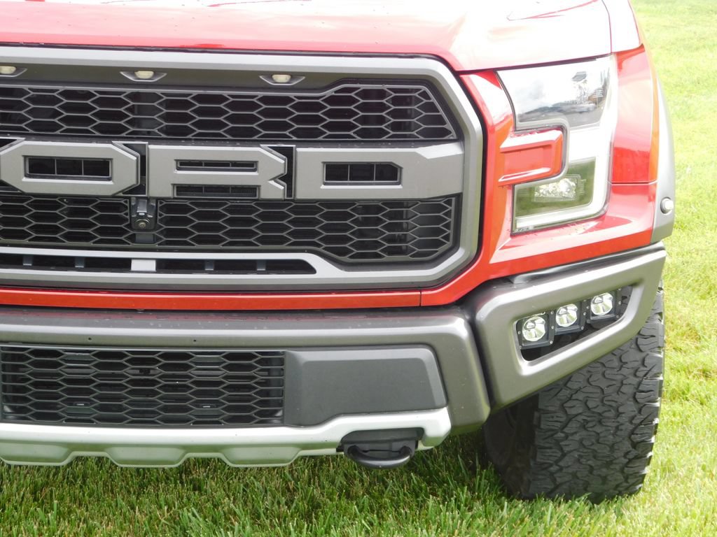 Used 2019 Ford F150 Raptor w/ Equipment Group 802A Luxury AWD/4WD image 16