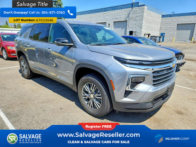Used 2026 Chevrolet Traverse LT w/ Driver Confidence Package FWD image 5