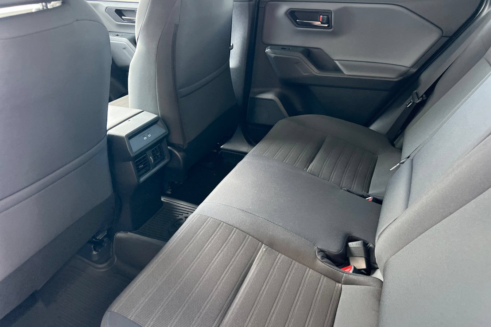 New 2026 Toyota RAV4 SE w/ Weather Package AWD/4WD image 9