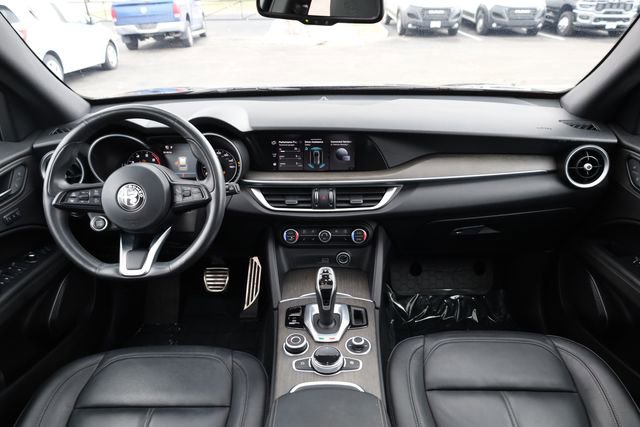 Used 2023 Alfa Romeo Stelvio Ti w/ Active Assist Plus Package image 13