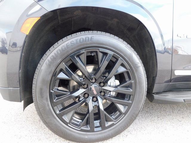 Used 2023 GMC Yukon SLT w/ SLT Luxury Package image 10