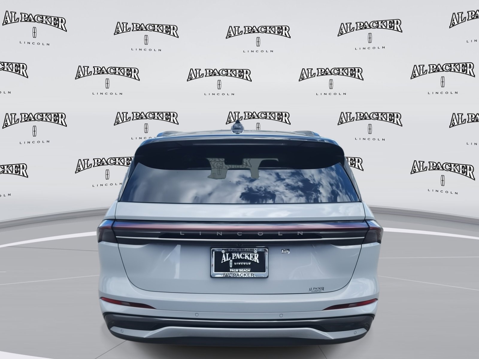 New 2026 Lincoln Nautilus Reserve w/ Jet Appearance Package image 4