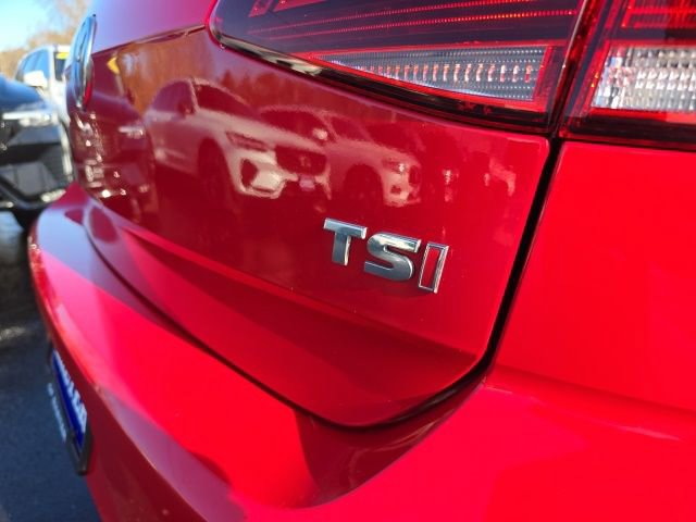 Used 2018 Volkswagen Golf SE image 14
