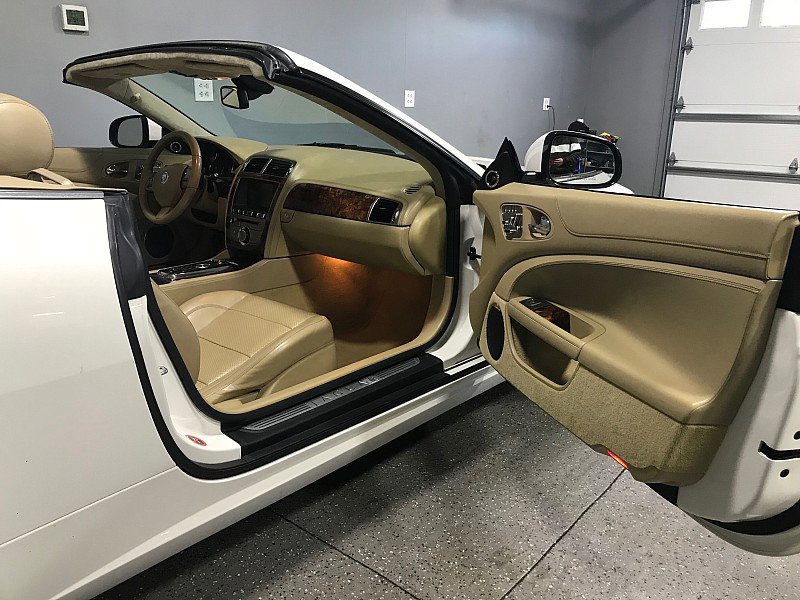 Used 2010 Jaguar XK Convertible image 20