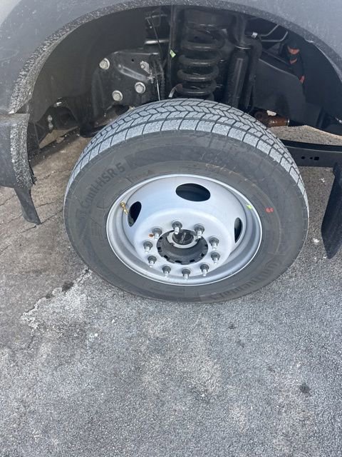 Used 2026 Ford F450 XL w/ XL Chrome Package image 6