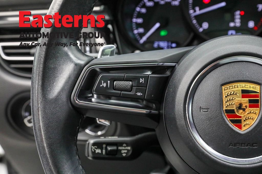 Used 2023 Porsche Macan T w/ Premium Package Plus image 15